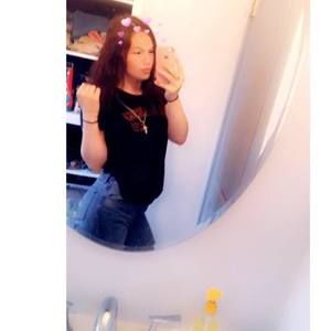 Meet your Posher, Jenni